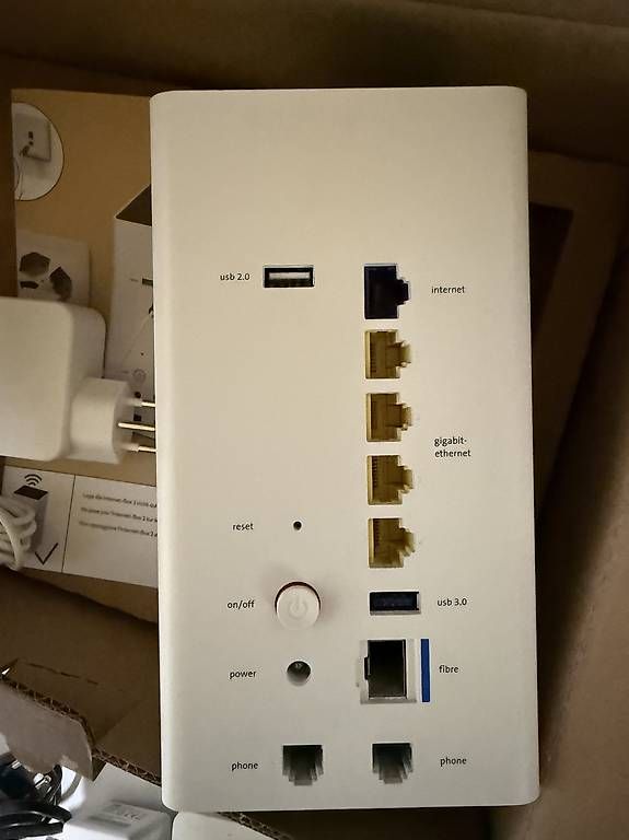 Swisscom Modems & Routeurs: Swisscom internet box 2 – D'occasion à Les Geneveys-sur-Coffrane par ba_s 1