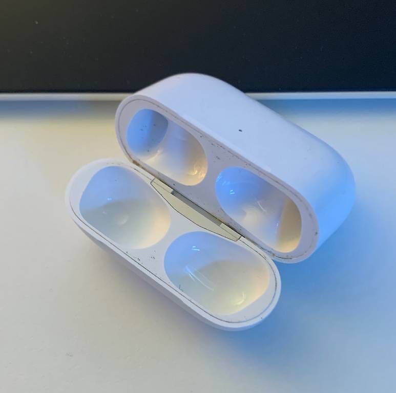 Kopfhörer: Apple AirPods Pro 2  Charging Case – Gebraucht aus St-Prex von holyprex