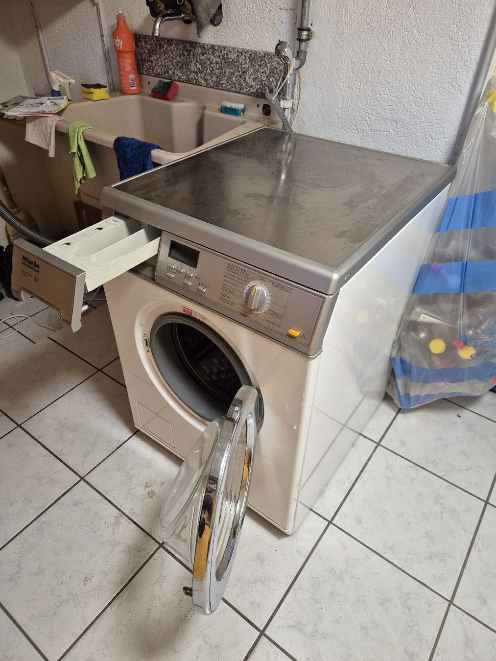 Miele Lavatrici: Waschmaschine Miele Professional PW 5065 CH – Usato da Kriechenwil venduto da BBick 1