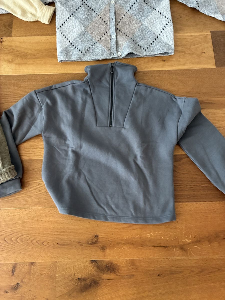 Kleiderpakete: 4 Pullover und Strickjacken Damen – Gebraucht aus Wangen SZ von el_paso08 1