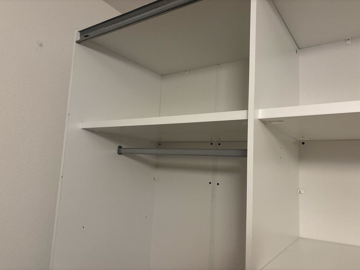 Armadi: Schwebetürschrank – Usato da Zürich venduto da chibaer 4