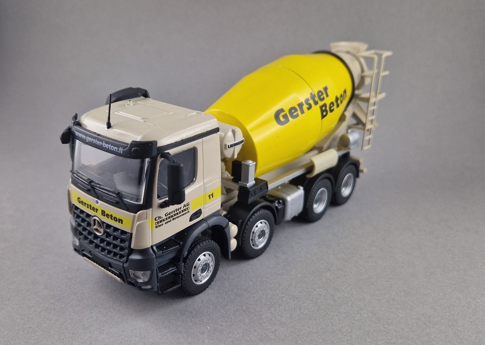 Conrad Kit di modellismo & Modellini statici: 1:50 MB Arocs "Gerster Beton" – Nuovo e nell'imballaggio originale da Affoltern am Albis venduto da Modellshop-8910