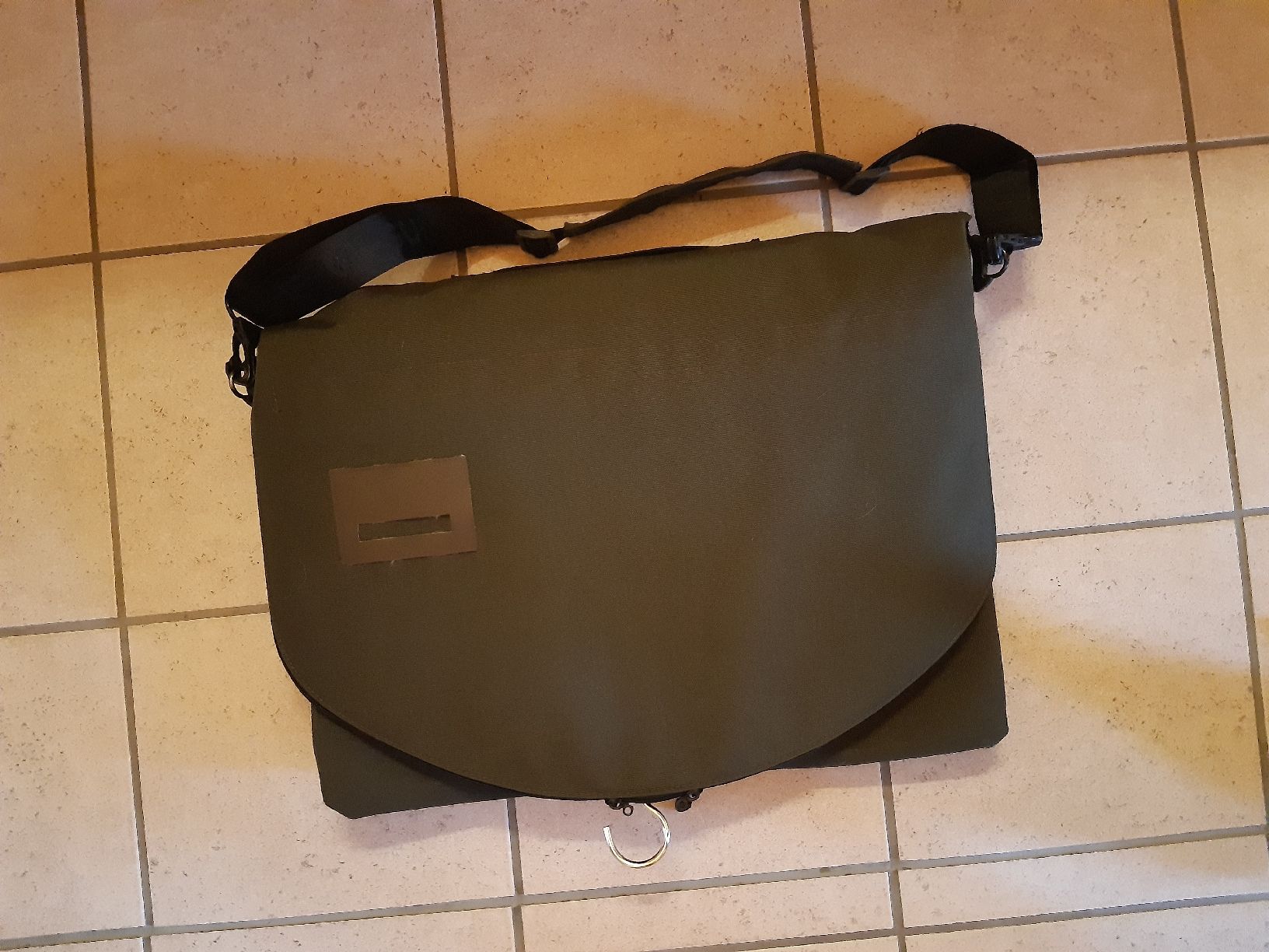 Schweizer Armee Taschen: Ausgänger Tasche Schweizer Militär – Gebraucht aus Toffen von Gwunderegge77 1
