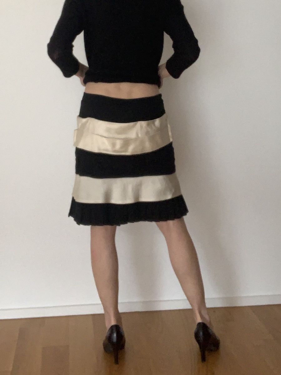 DKNY Gonne: DKNY Rock Gr. 34/36, schwarz-ecru elegant – Usato da Meilen venduto da mohnblume 1