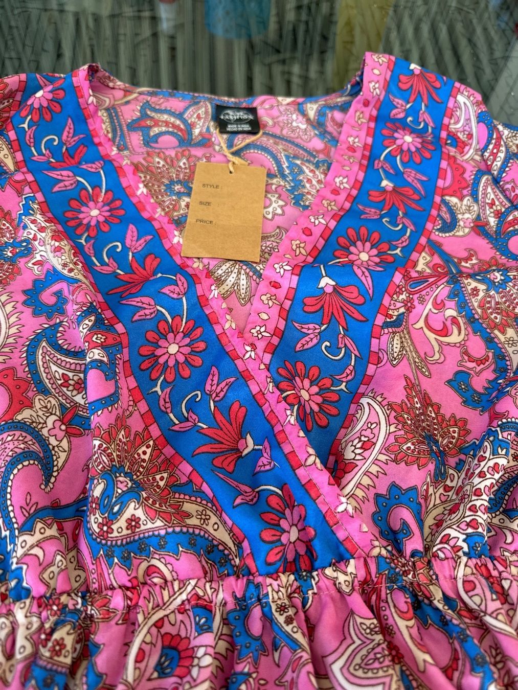 Vestiti: Kleid 100 % Seide Neu (1Size) – Nuovo e nell'imballaggio originale da Vezia venduto da sidu03 7