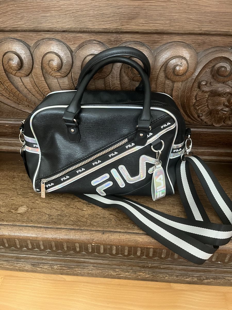 Fila Borse da donna: Fila Tasche , schwarz/ Silber – Usato da Uetikon am See venduto da erz13 1