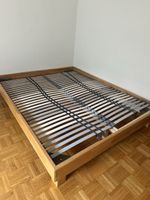Holzbett mit Lattenrost 160x200 cm guter Zustand