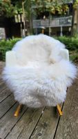 Lammfell in der Farbe weiss