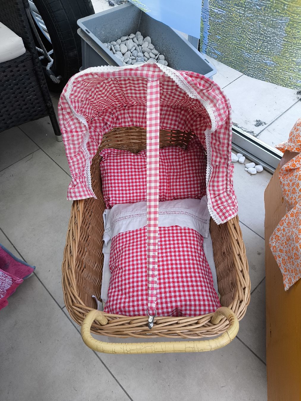 Carrozzine per bambole: Puppenwagen geflochten – Usato da Gipf-Oberfrick venduto da hituliina 2