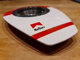Aschenbecher Marlboro Motorsport, Innenteil Alufelge
