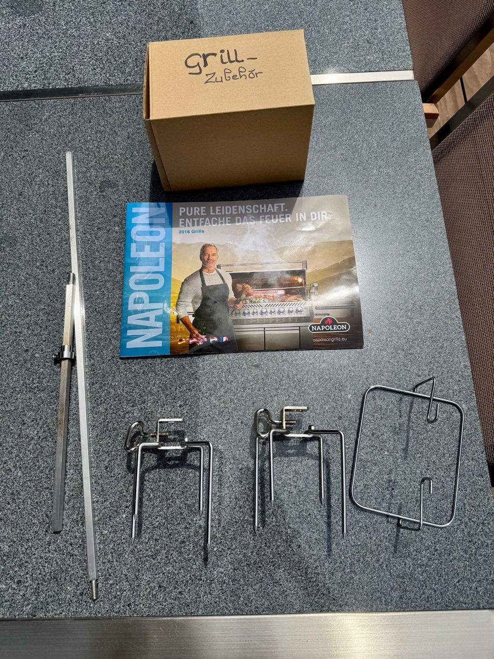 Griglie: Gasgrill NAPOLEON Triumph 495 – Usato da Wettswil venduto da rhino05 6