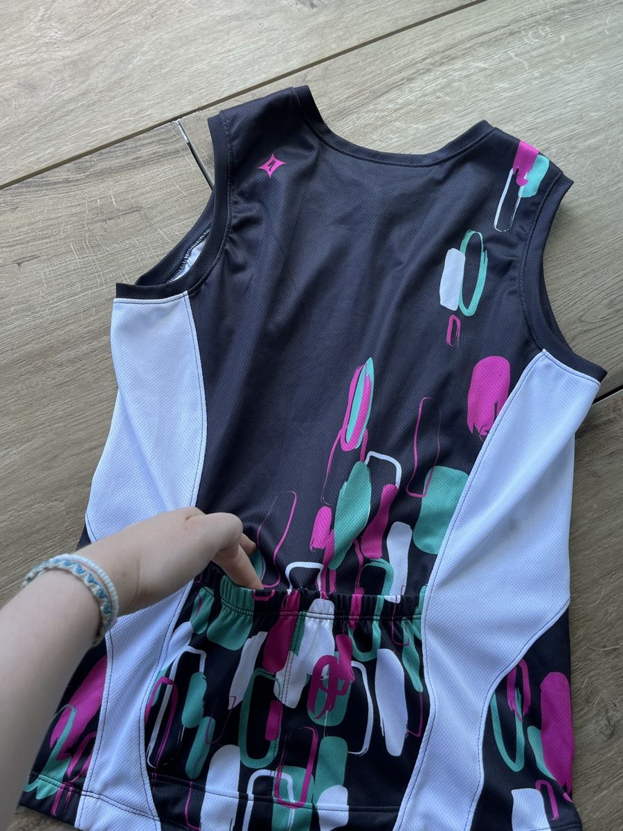 Top: Specialized ärmelloses trikot – Usato da Zuzwil SG venduto da dieschnellemichelle 5
