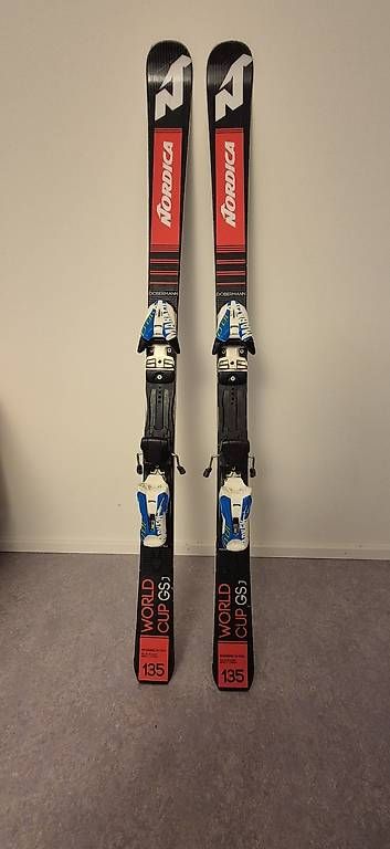 Sci: Kinderski 135cm – Usato da Untersiggenthal venduto da Coyotem
