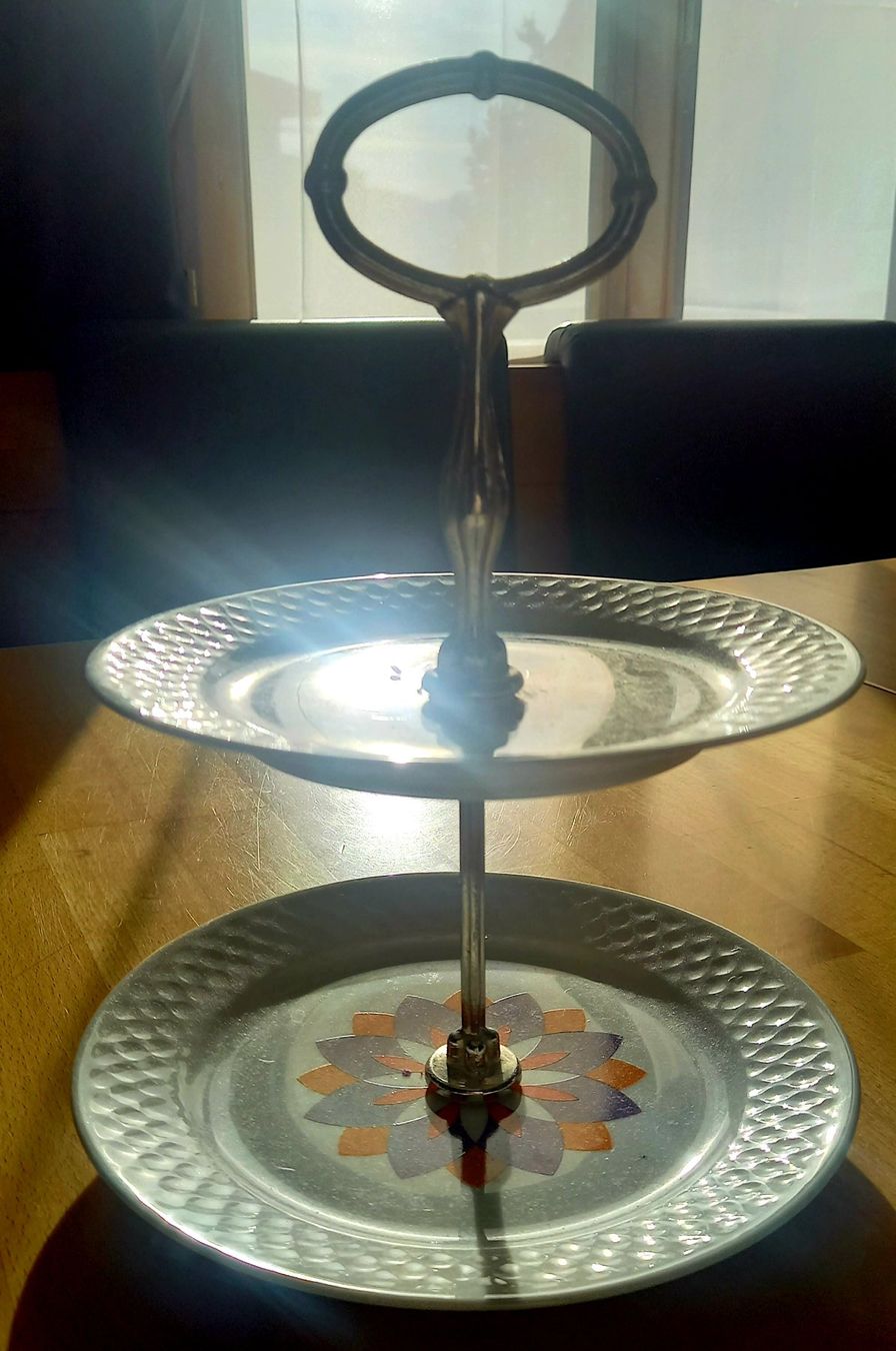 Teller: Etagere – Gebraucht aus Vilters von Fleiflomi