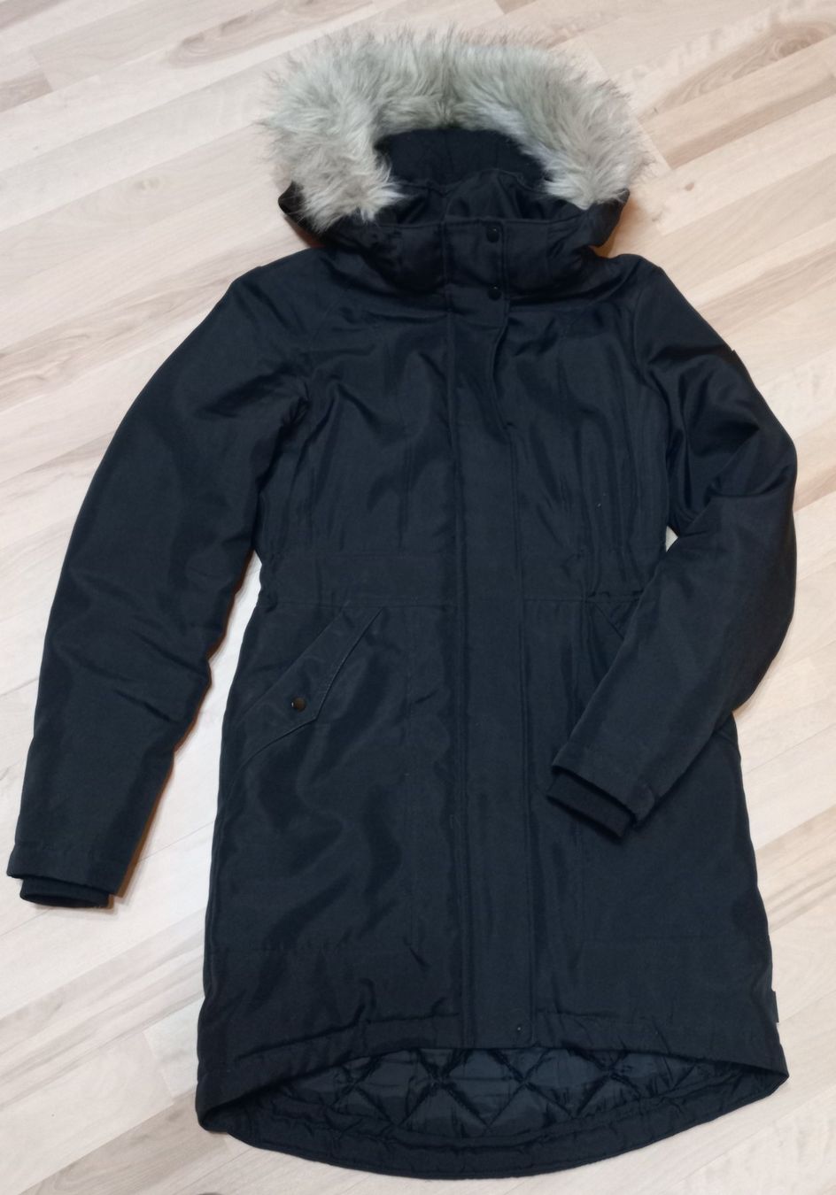Vero Moda Mäntel: Wintermantel Vero Moda Gr. M – Gebraucht aus emmetten von Ladys4