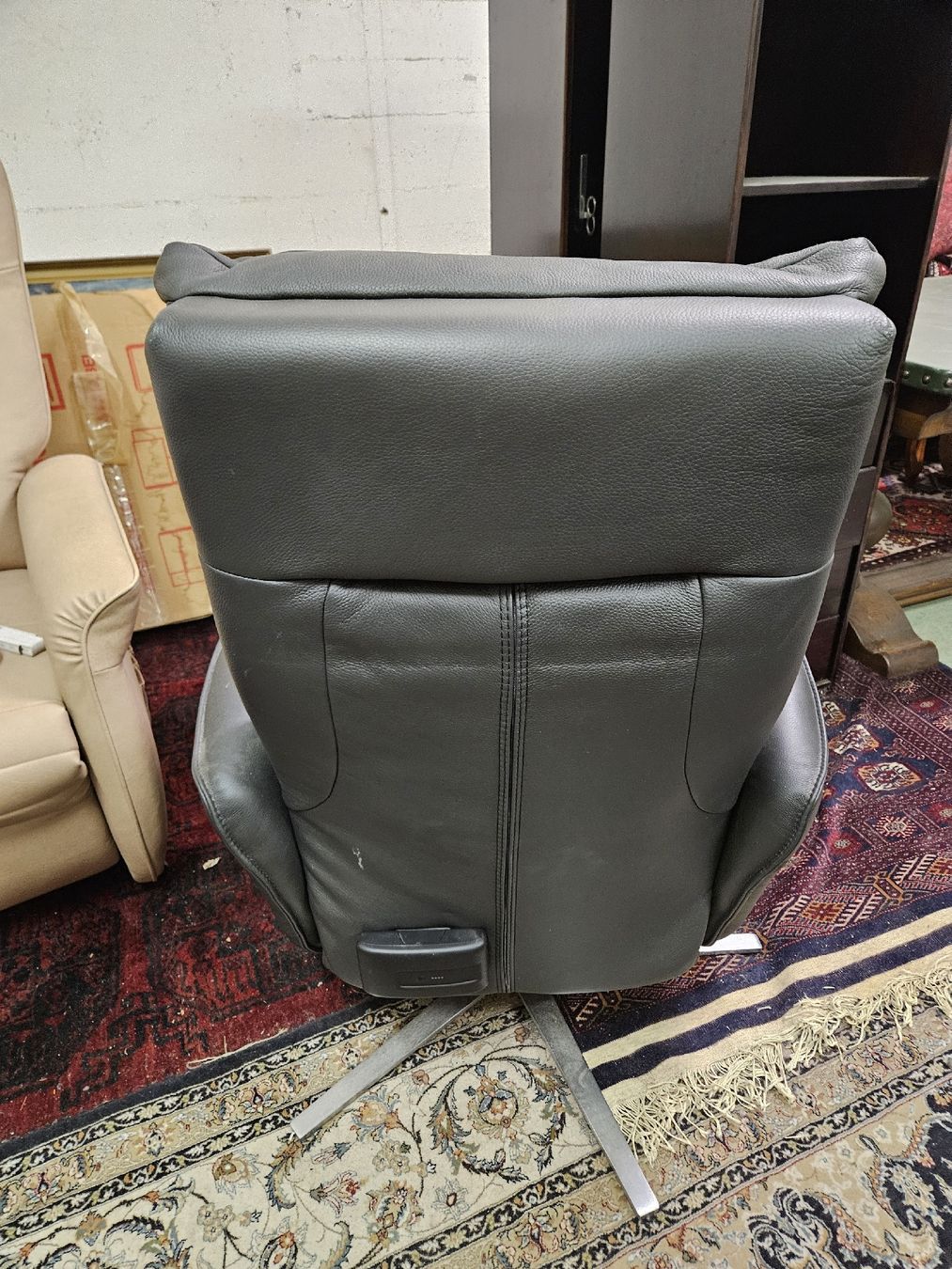 Poltrone: Leder Relax Sessel Intertek elektrisch verstellbar – Usato da Rorschach venduto da TimelessTrading 1