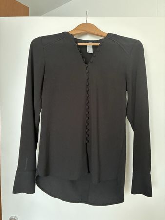 H&M Bluse schwarz langarm mit Knopfleiste, Grösse 36