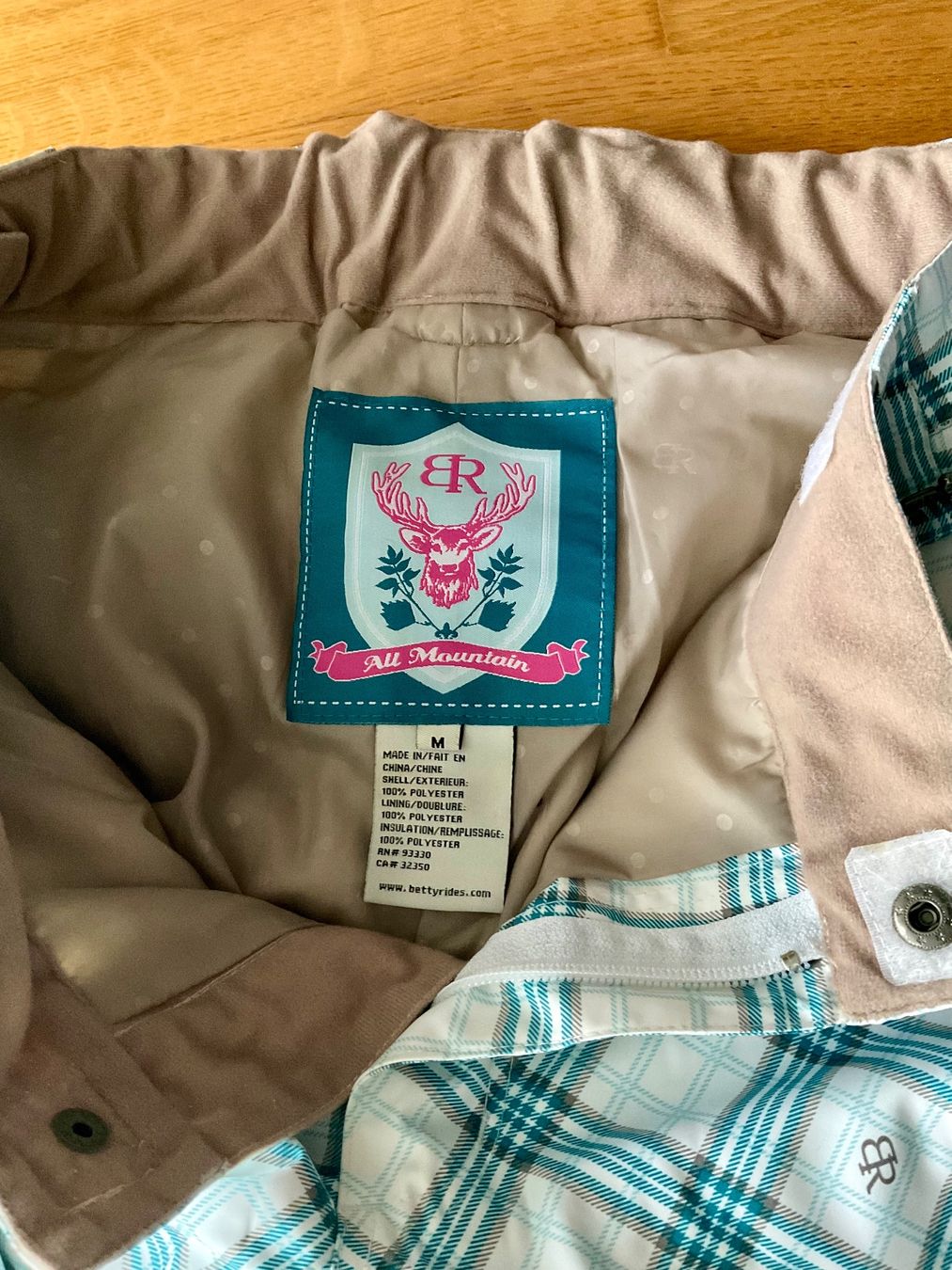 Hosen: Snowboard Hose Betty Rides Grösse M – Gebraucht aus Aarau von chi_qnc5 2