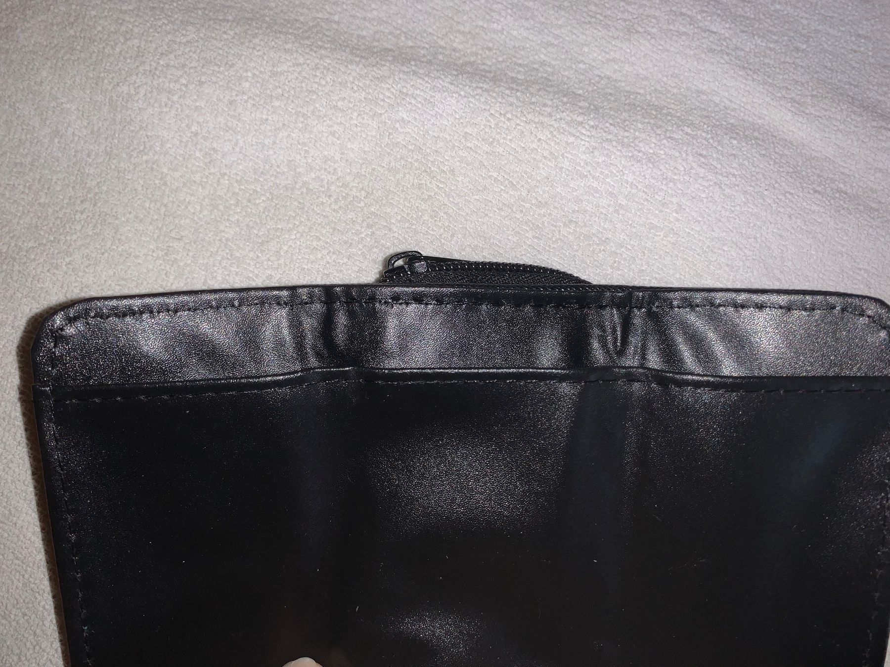 Brieftaschen: Portemonnaie Portmonee Schwarz klein mit fächern – Neu und originalverpackt aus Buchs SG von Billikatze5 1