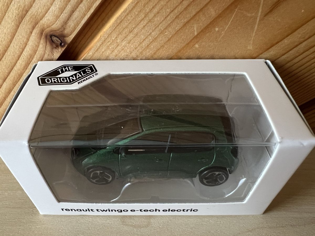 Renault Modellini d'auto: Modellauto Renault Twingo E-Tech Electric, Grün, OVP – Nuovo e nell'imballaggio originale da Bachenbülach venduto da Manolo007 5