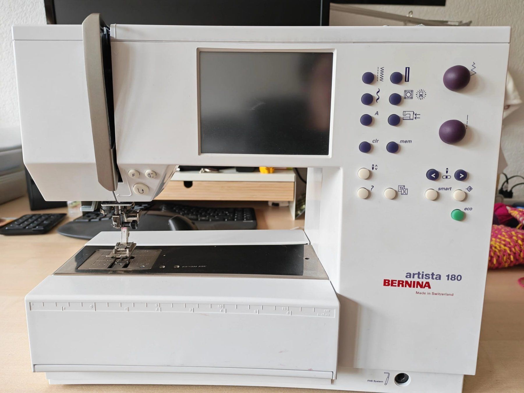 Bernina Macchine da cucire: Bernina Artista 180 – Difettoso da Oberwil i. S. venduto da Smilijoe
