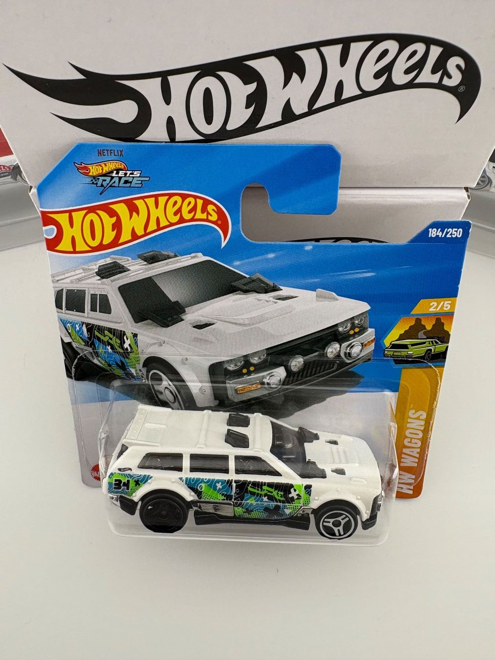 Hot Wheels Modellini d'auto: Hot Wheels Track Dwagon Lets Race - 2025 - 184/250 – Nuovo e nell'imballaggio originale da Flawil venduto da HeisseReifen 1