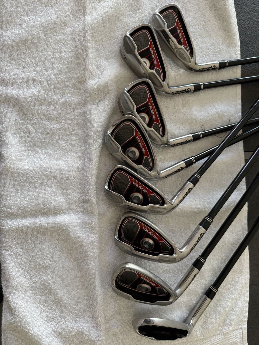 Taylor Made Mazze & Set: Golf Eisenset TaylorMade Burner Plus – Usato da Wohlen AG venduto da Heloman
