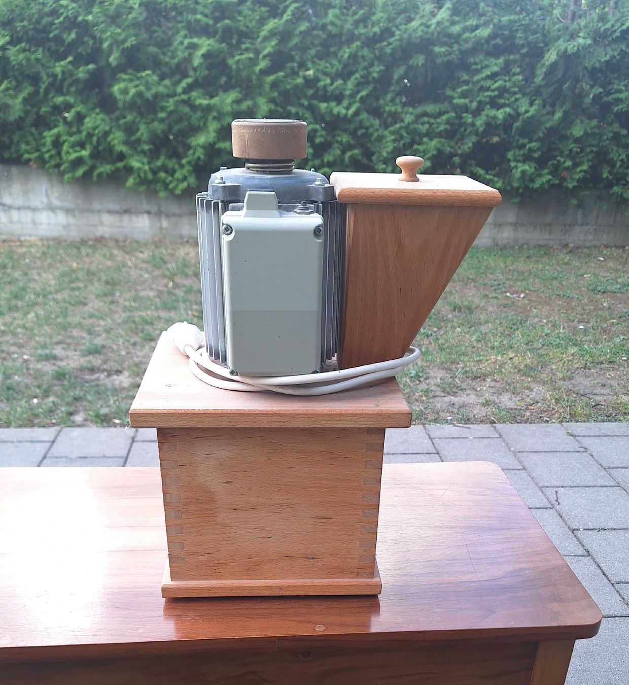 Appareils de cuisine: Getreidemühle Kornmühler von Hawos – D'occasion à Fahrweid par SMILE.5 6