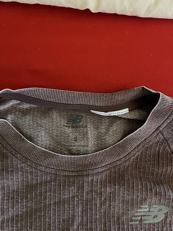 T-Shirts: New Balance Shirt – Gebraucht aus Buttisholz von Katja_H