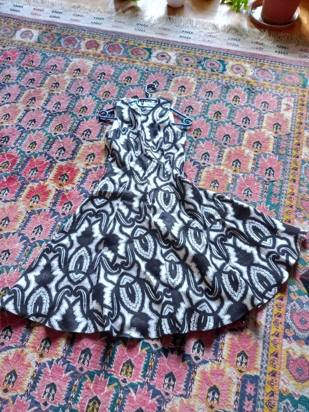 Vestiti: Robe lin création Djeva, t. 36, NP 430.00 – Nuovo (secondo la descrizione) da St-Sulpice VD venduto da asc_5twt