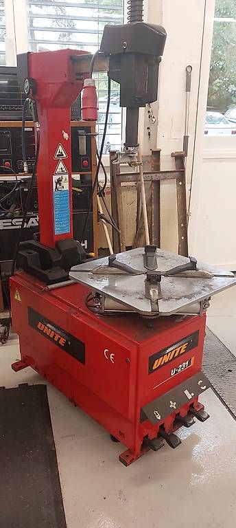 Tutte le macchine: Pneumontiermaschine – Usato da Ebmatingen venduto da Gobb31 2