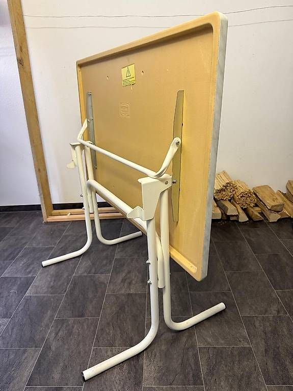 Tables: Gartentisch klappbar – D'occasion à Domat/Ems par TORA89 1