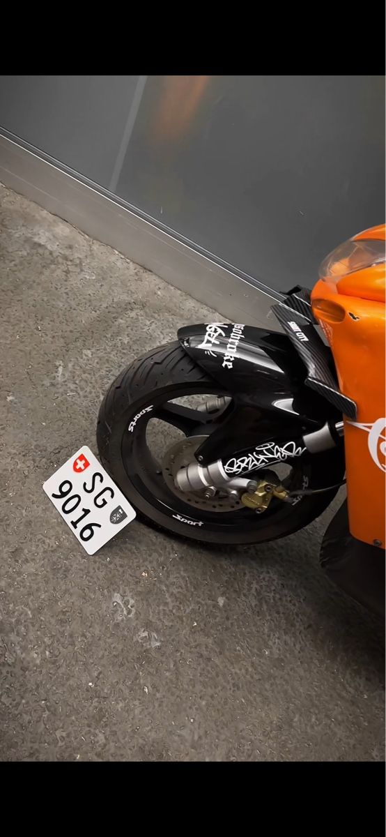 Yamaha Strada: Yamaha Aerox  – Usato da St. Gallen. venduto da dzemilbraa 3