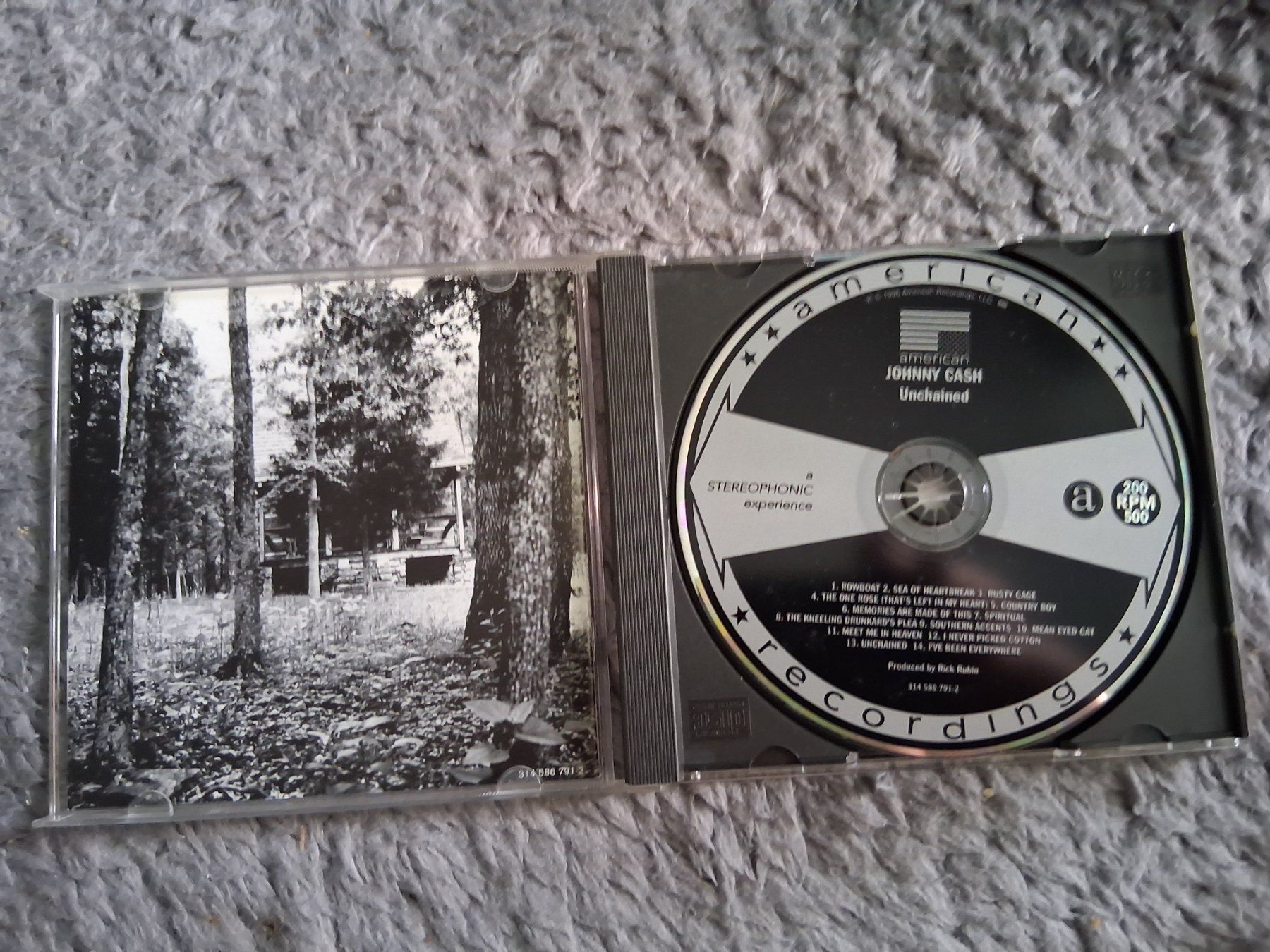 CDs: JOHNNY CASH    UNCHAINED     CD – D'occasion à Wetzikon ZH par Ramones01 2