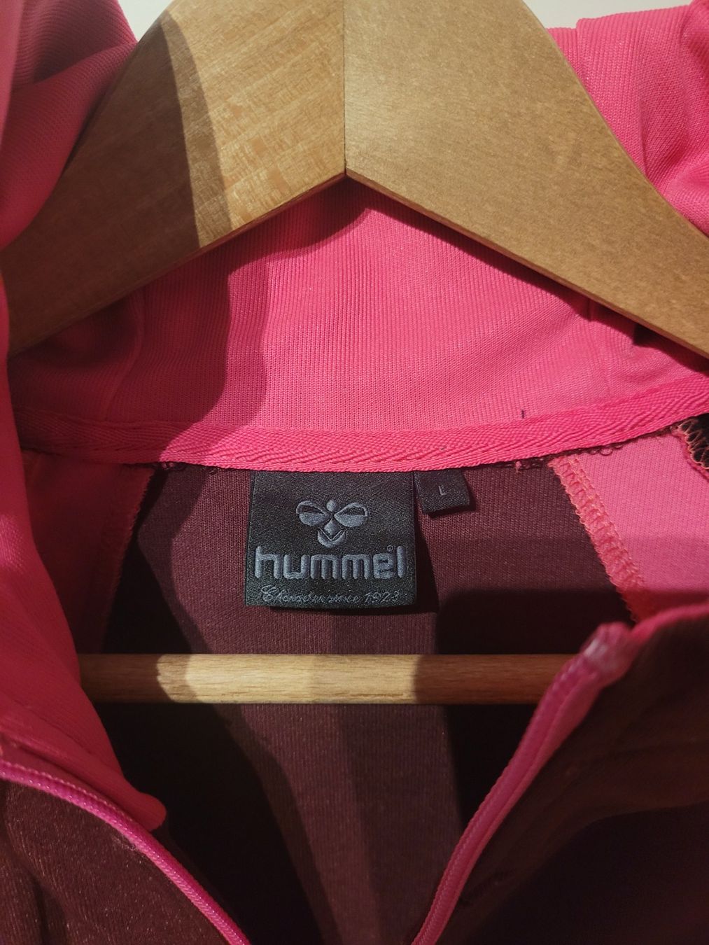 Hummel Vestes: Hummel Trainingsjacke, Bordeaux, Pink, Grösse M – Neuf (Voir description) à Wallisellen par sedlees 2