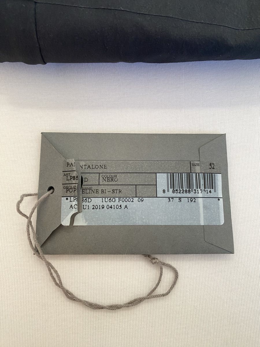 Prada Hosen: Prada Shorts – Gebraucht aus Zürich von micha_mm 5