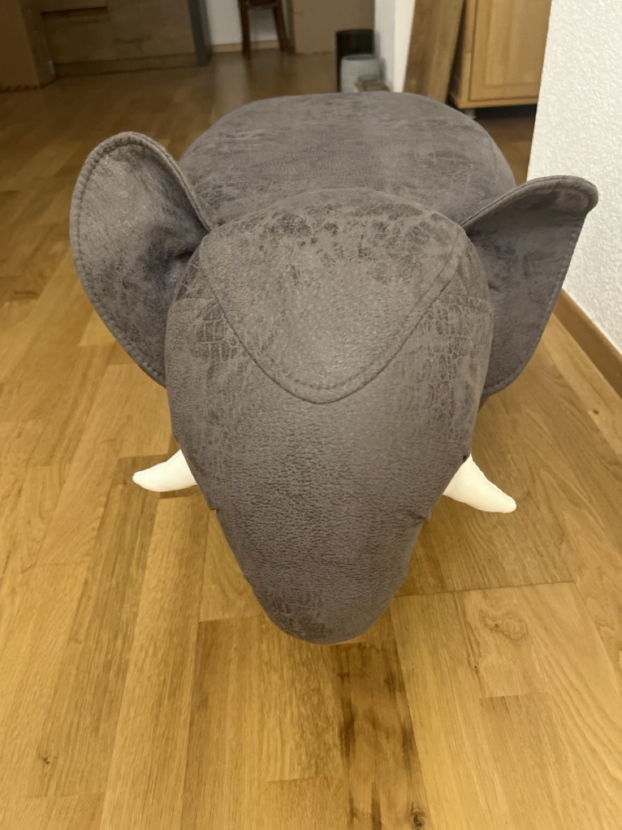 Hocker: Hocker Elefant grau mit Beinen neuwertig – Neu (gemäss Beschreibung) aus Uznach von Apuutze 1