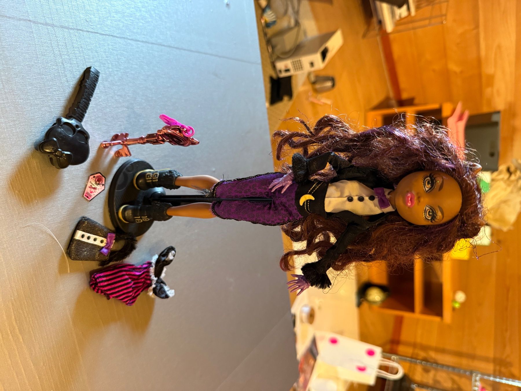 Puppen: Monster High Clawdeen Wolf Sweet 1600 – Gebraucht aus Fribourg von leaahrm 1