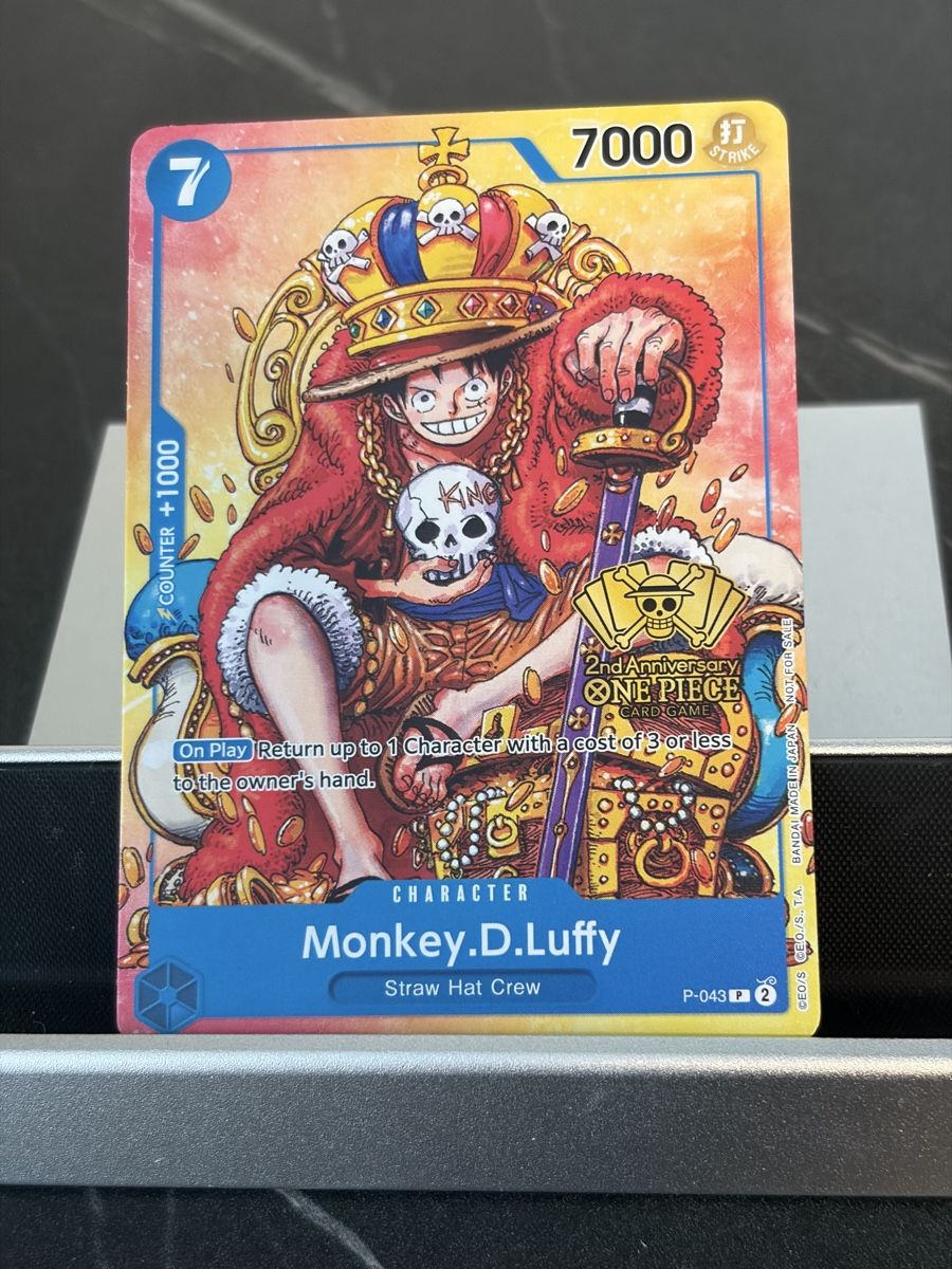 Bandai Carte collezionabili: One Piece P-043 Monkey. D. Luffy, Englisch. Gratis Versand!! – Nuovo (secondo la descrizione) da St. Gallen venduto da cambitcg