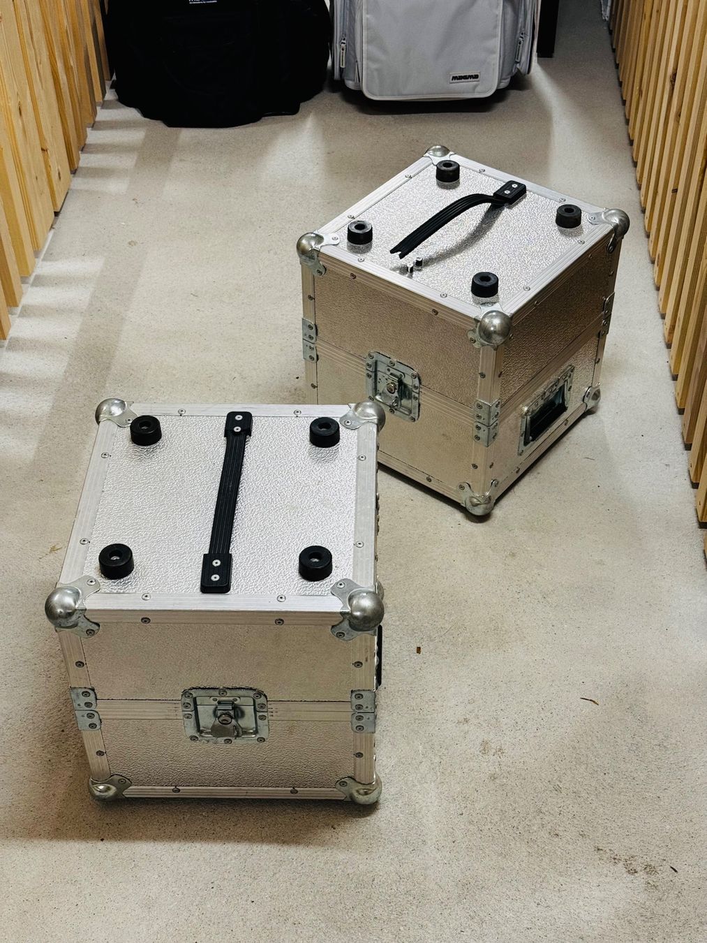 Valises de voyage: LP Record Case / Flight Case (x2) – D'occasion à Zürich par thosei