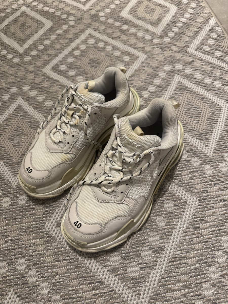 Herrenschuhe: Balenciaga Sneaker triple S – Gebraucht aus Spiez von sul_xz66
