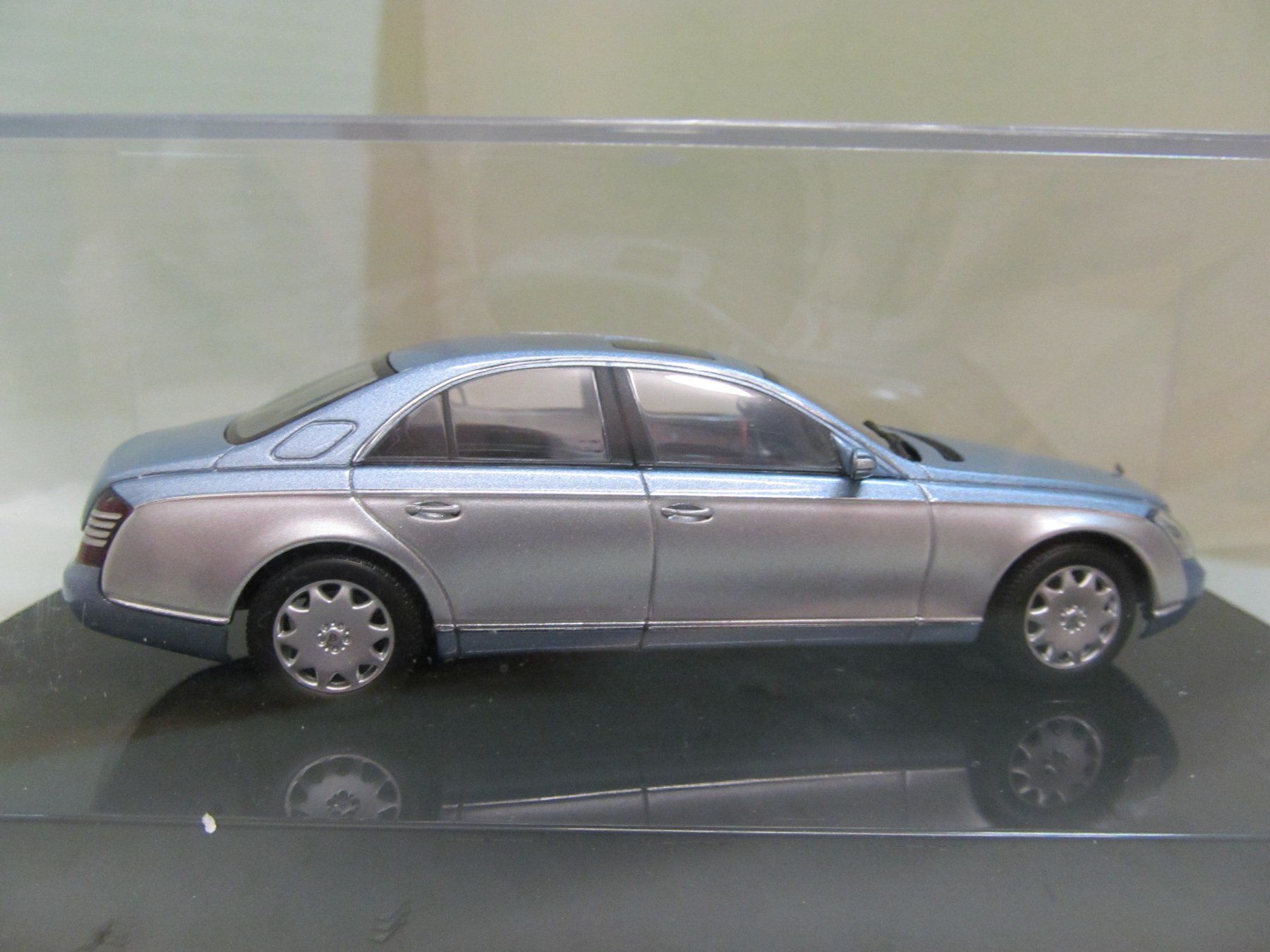 Autoart Modellini d'auto: MAYBACH 57  AUTOART  1:43 – Nuovo (secondo la descrizione) da Grueningen venduto da malamut56 2