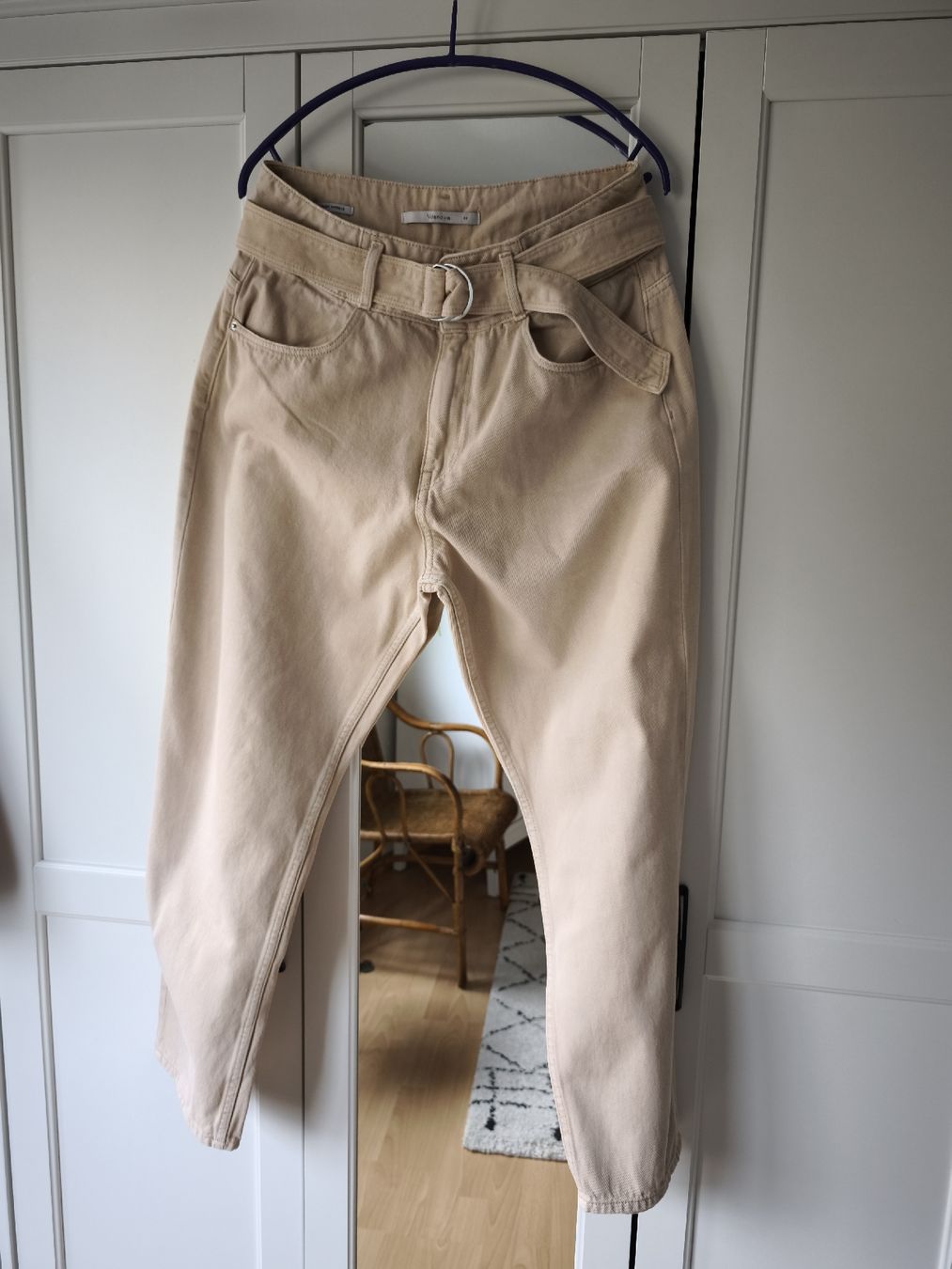 Jeans: Vila Nova pants, size 42, with belt – Gebraucht aus Zürich von nir_n9jc 1