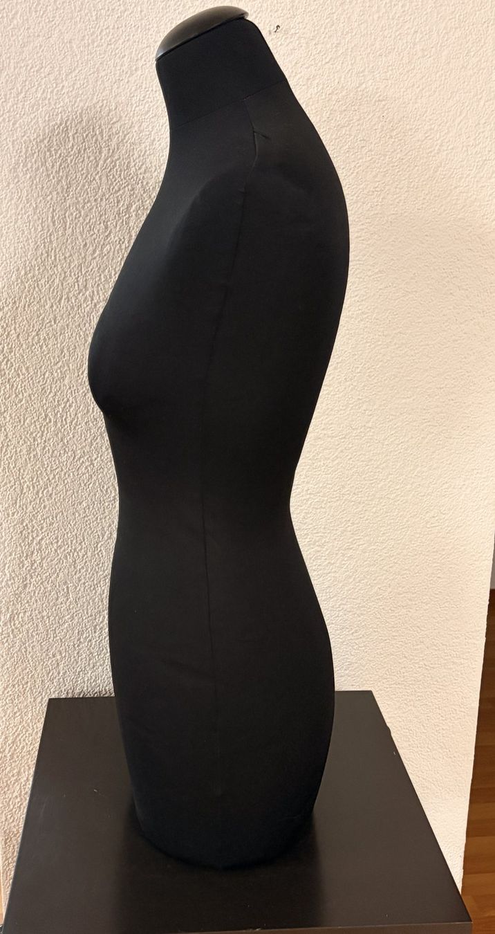 Equipement de magasin & Foires: Schneiderbüste, Torso, Büste – D'occasion à Hochdorf par NANA-Fashion 3