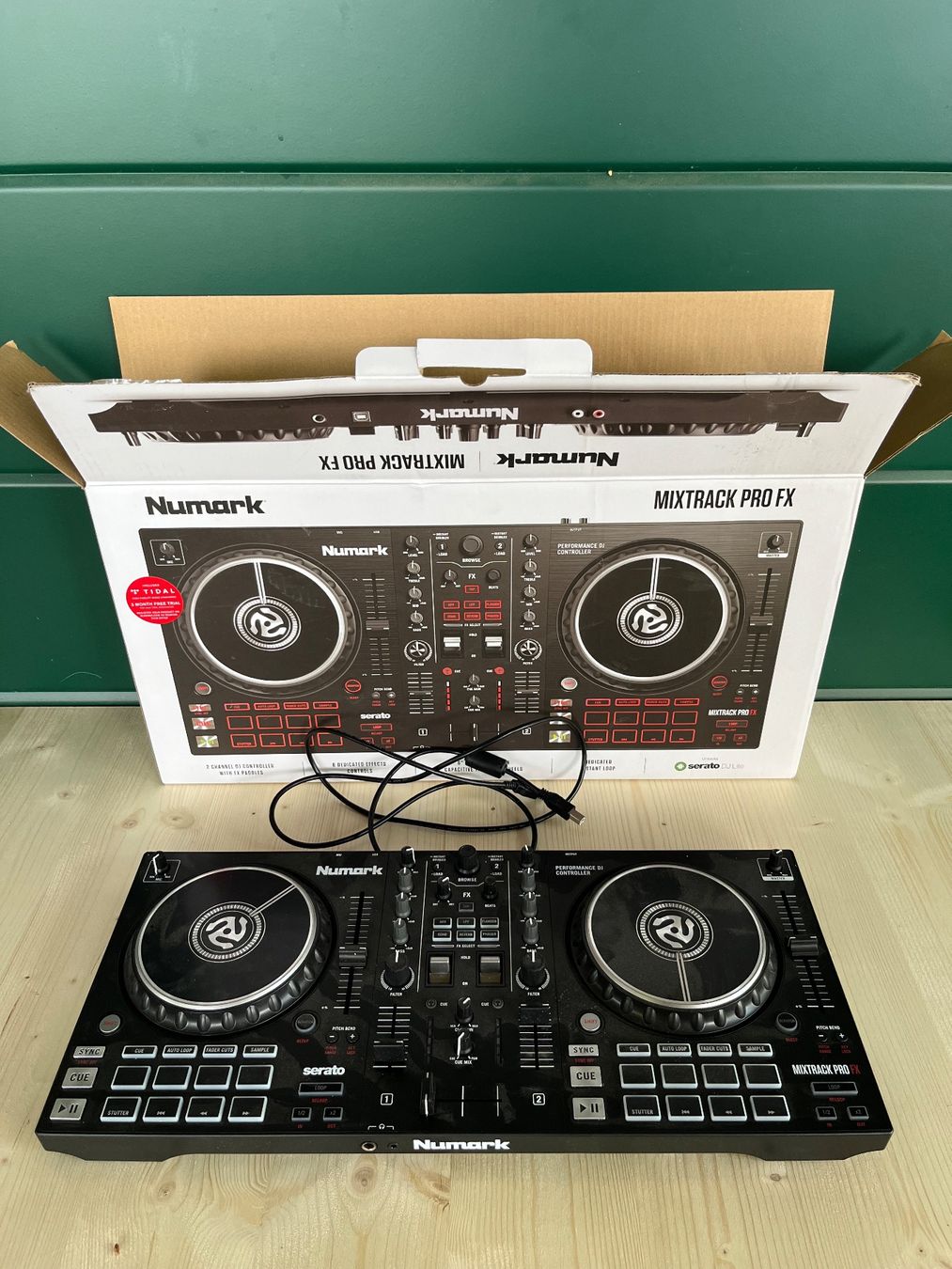 Numark Console di mixaggio: Numark Mixtrack Pro FX – Usato da Nyon venduto da ferd-henri