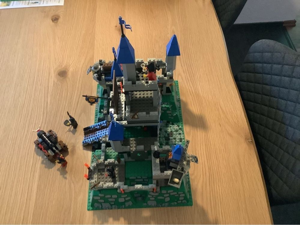 Lego Kit di costruzioni: Lego King's Castle 6098/6091 aus dem Jahr 2000 – Usato da Hinwil venduto da laky_luke 2