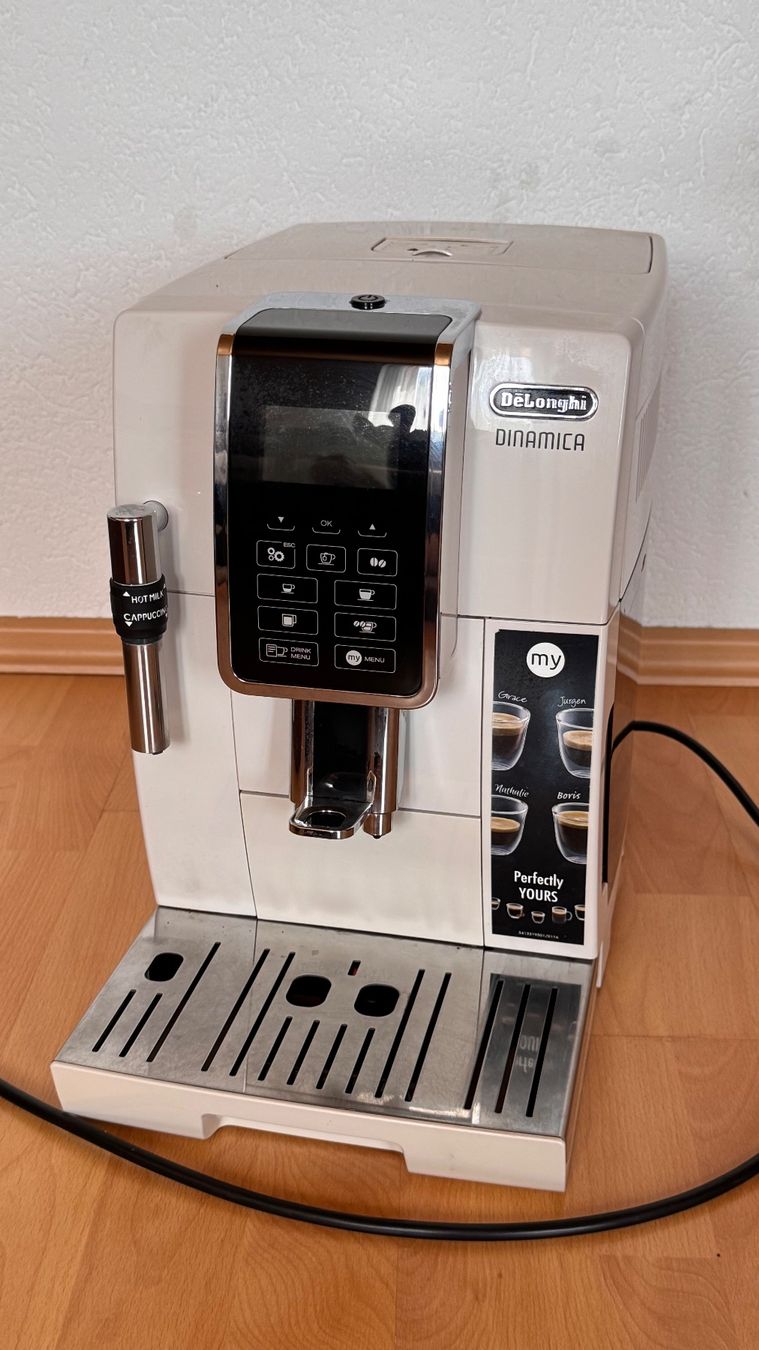 De'Longhi Kaffeemaschinen & Espressomaschinen: DeLonghi Dinamica weiss – Defekt aus Bettlach von Crita