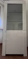Weisse Glasvitrine günstig abzugeben 