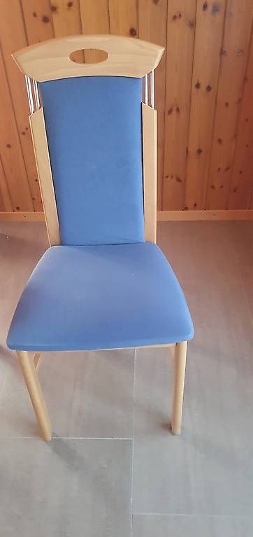 Chaises: Holzstühle mit Stoffbezug  – D'occasion à Triengen par mel_9fzg 1