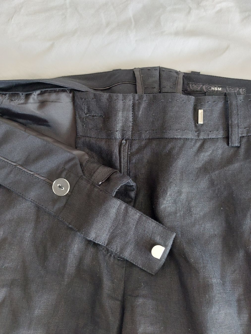 H&M Pantaloni: Bermuda Hose Leinen, Schwarz Gr. 36 – Usato da Thun venduto da Alexanna 9